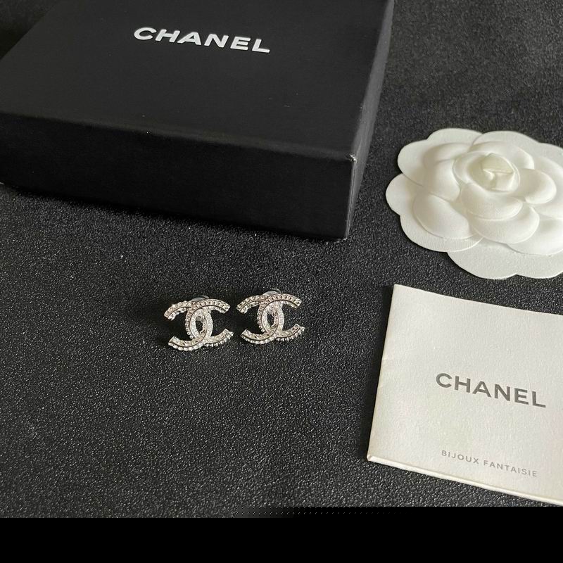 Chanel Earring 04yxs379